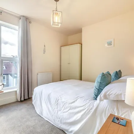 4 Bed In Oc-b28403